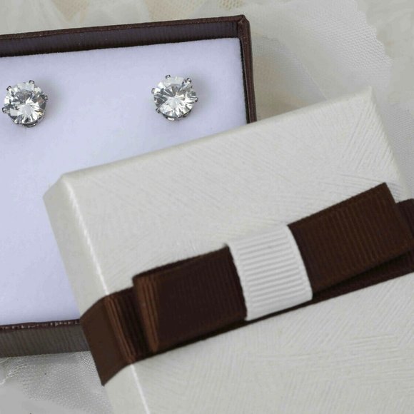 Synthetic Studs Set Silver New In Box 8mm - Picture 4 of 4